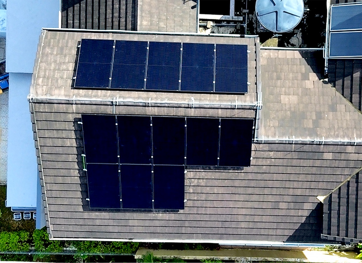 Emit Solar installation, 13 panels